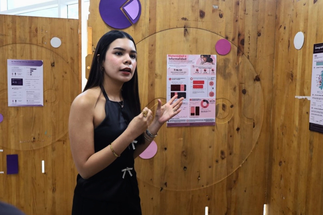 Estudiantes de la ESPOL destacan con análisis basados en datos sobre realidades sociales en el Concurso de Infografías